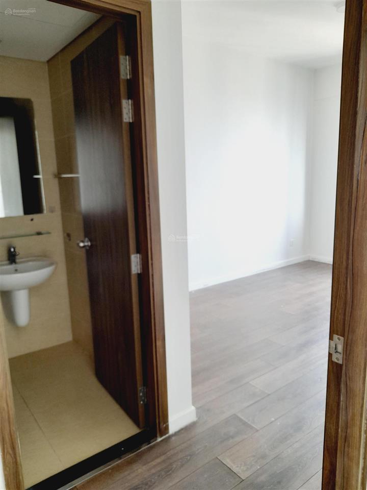 Chính chủ gửi bán căn hộ 85m2, hướng đông nam, 3,83 tỷ  2pn2wc, view landmark 81, sổ hồng riêng !!