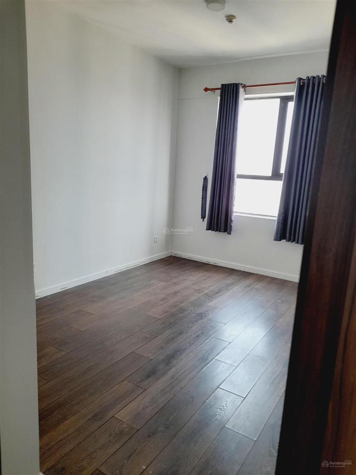 Chính chủ gửi bán căn hộ 85m2, hướng đông nam, 3,83 tỷ  2pn2wc, view landmark 81, sổ hồng riêng !!