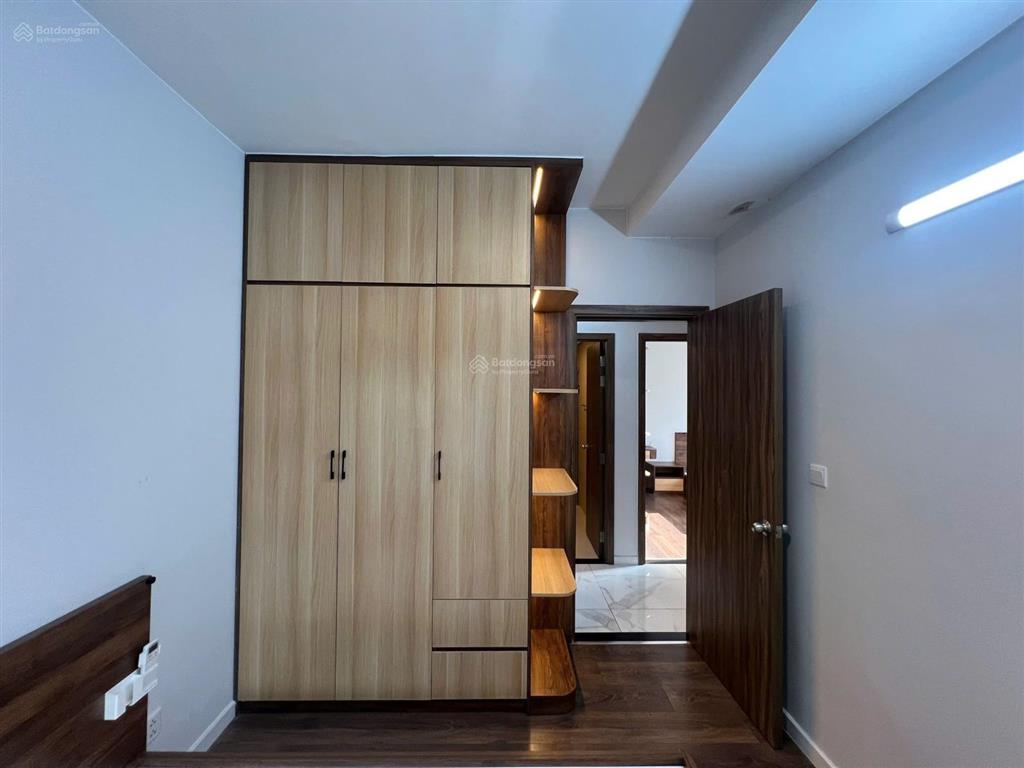 Chính chủ gửi bán căn 3pn2wc  100m2, sổ hồng riêng  4.78 tỷ ,view thoáng mát, tặng nội thất đẹp!!