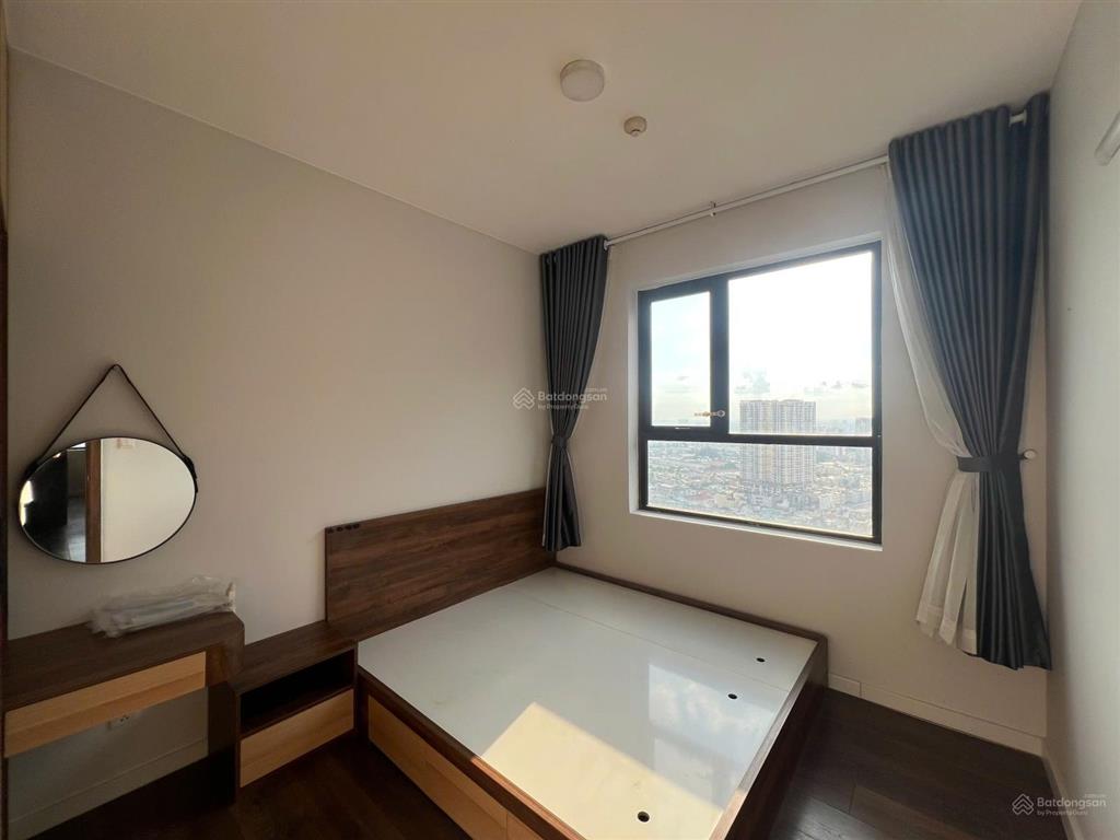 Chính chủ gửi bán căn 3pn2wc  100m2, sổ hồng riêng  4.78 tỷ ,view thoáng mát, tặng nội thất đẹp!!