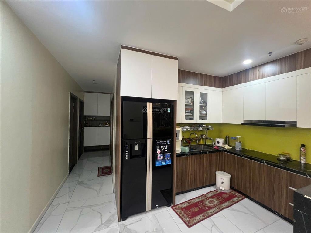Chính chủ gửi bán căn hộ 3pn2wc  tặng full nội thất đẹp, sổ hồng riêng  4.75 tỷ, view landmark 81