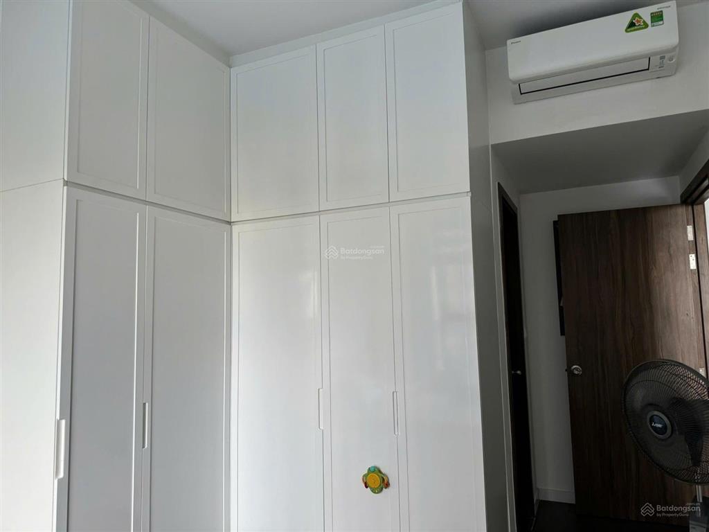 Chính chủ gửi bán căn 85m2 2pn2wc, sổ hồng sẵn,tầng thấp đẹp với 3.99 tỷ tặng full nội thất đẹp !