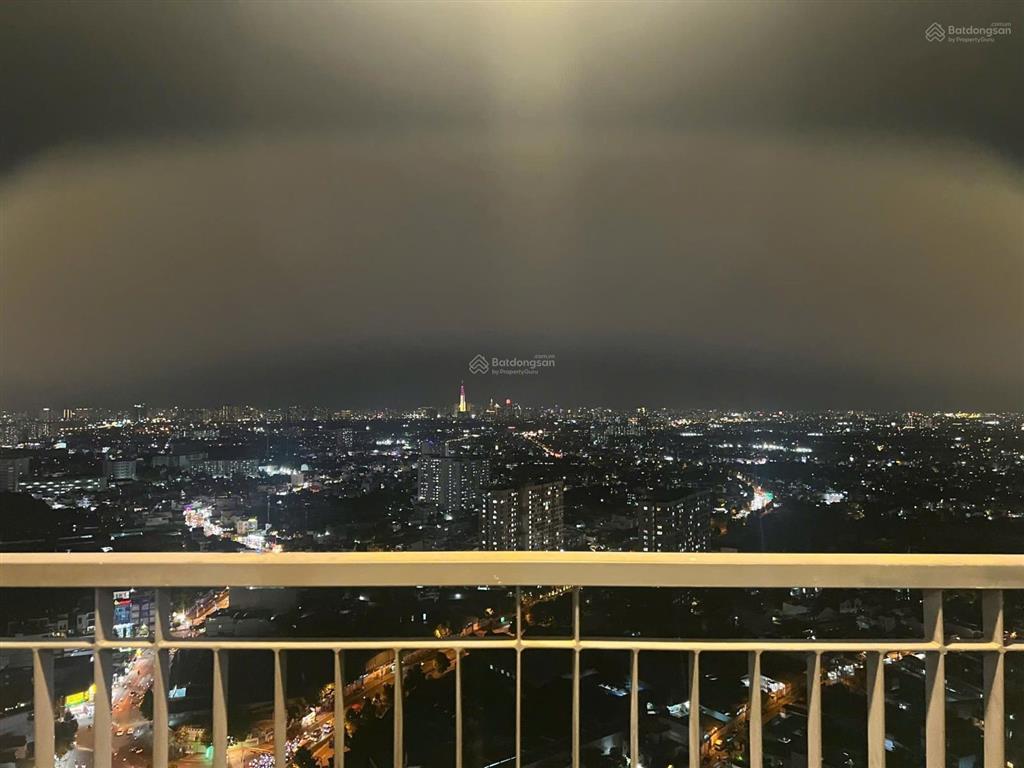 Chính chủ bán nhanh căn 75m2, sổ hồng riêng, chỉ 3,4 tỷ, view landmark 81, nhận nhà ở ngay!!
