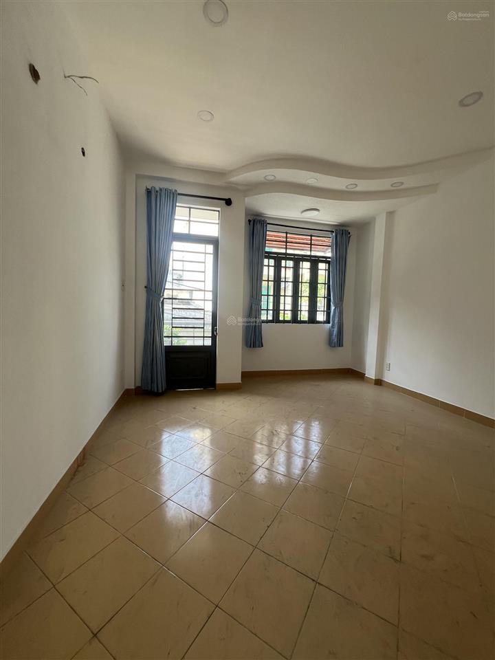 Nhà lô góc 48m2 sát mặt tiền bùi đình tuý, bình thạnh  ngang 4  6.85 tỷ