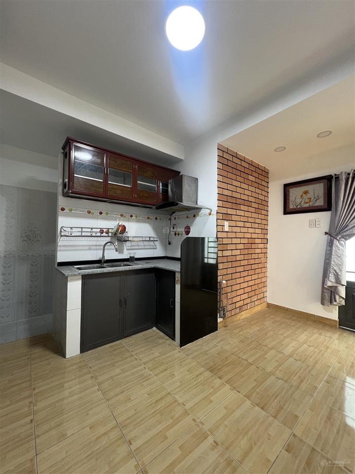 Nhà lô góc 48m2 sát mặt tiền bùi đình tuý, bình thạnh  ngang 4  6.85 tỷ