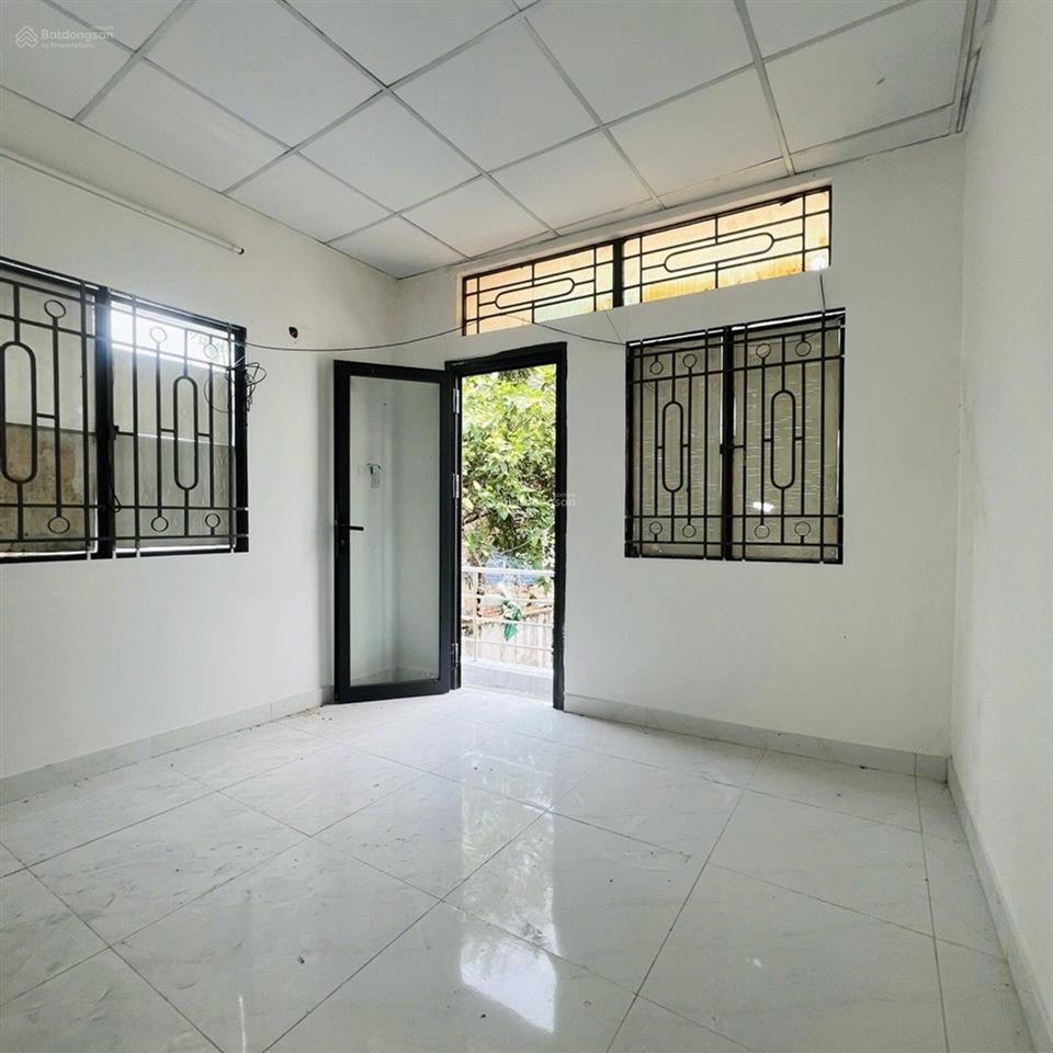 Xe hơi đỗ cửa nguyễn thượng hiền, gò vấp giáp bình thạnh, phú nhuận  45m2  2 tầng  hoàn công đủ