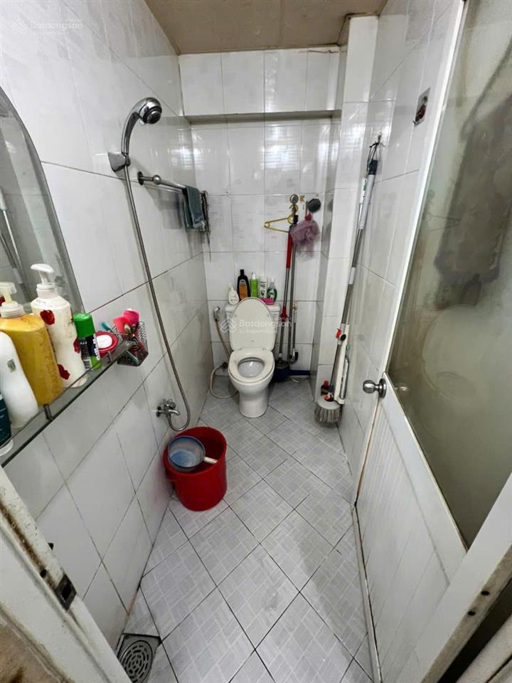 Bán nhà hẻm xe hơi thông ngang 4.2m đường d5 nhà c4 tiện xây mới gần đại học ngoại thương