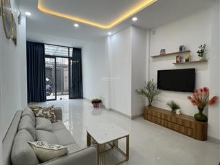 Nhà đẹp 2 tầng 60m2  3pn  xvnt bình thạnh  sát q1  chỉ 6.4 tỷ  hoàn công đủ