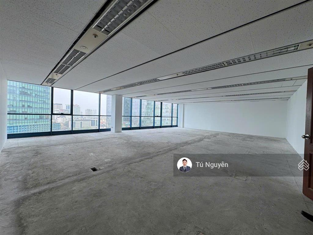 Bql cho thuê văn phòng daeha business center 360 kim mã. diện tích 550m2 cắt lẻ linh hoạt, vào luôn