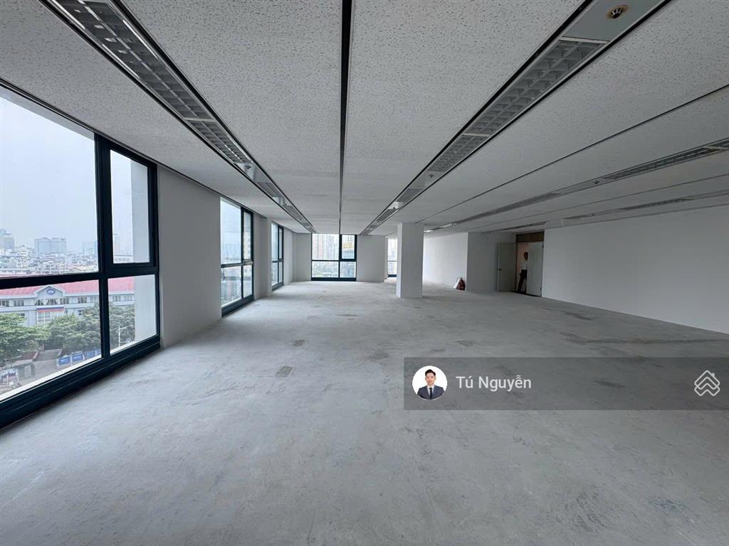 Bql cho thuê văn phòng daeha business center 360 kim mã. diện tích 550m2 cắt lẻ linh hoạt, vào luôn