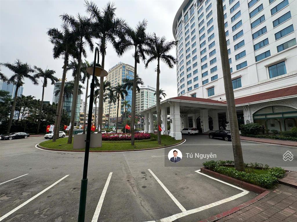 Bql cho thuê văn phòng daeha business center 360 kim mã. diện tích 550m2 cắt lẻ linh hoạt, vào luôn