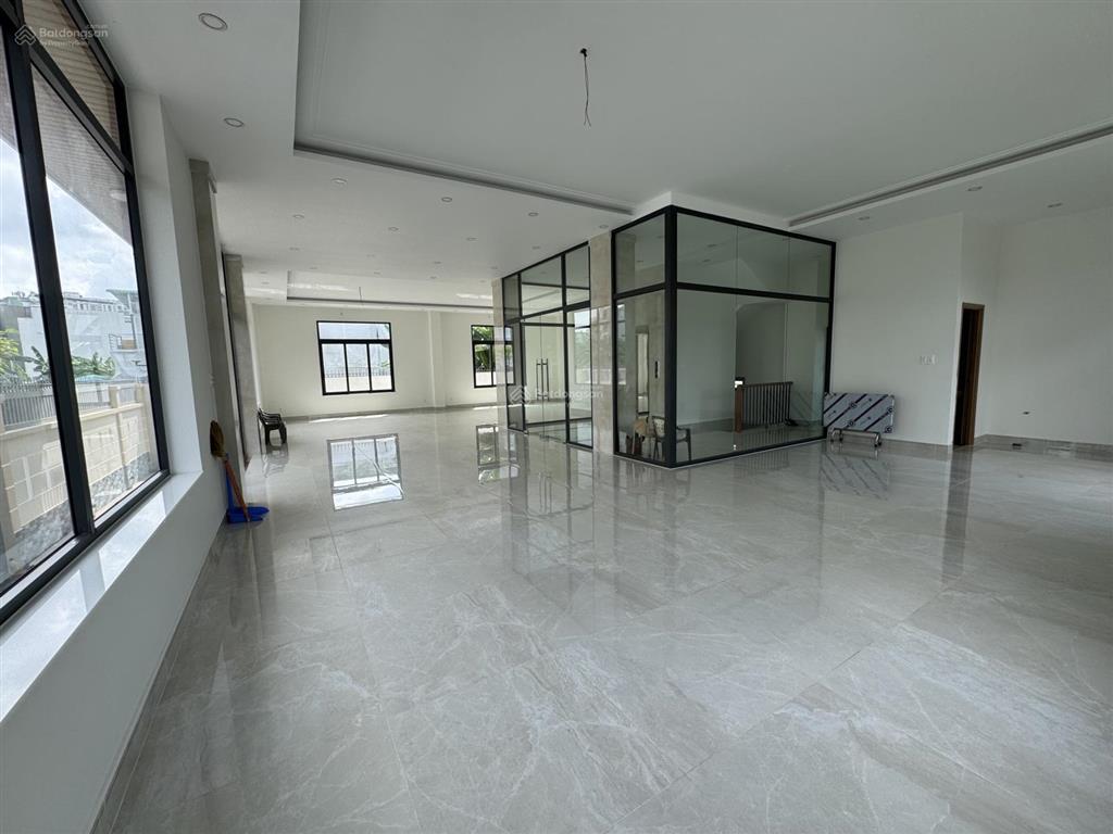 Cho thuê tầng trệt biệt thự phường an khánh (quận 2 cũ)