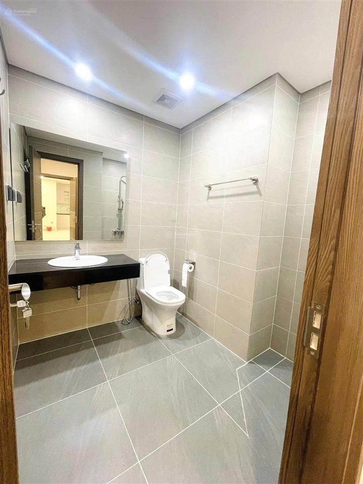 Anh tôi cần bán căn 3pn 2vs tòa g3, dt 106m2, bc đông nam giá bán 7.8tỷ le grand jardin sài đồng