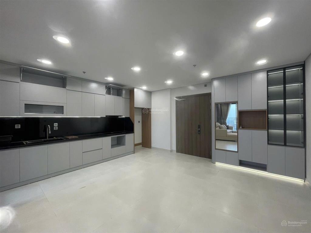 Chị tôi cần bán căn 2n2vs,bc đông nam 77m giá5.7 tỷ và căn 3n3vs,120m giá7.5 tỷ tại khai sơn city