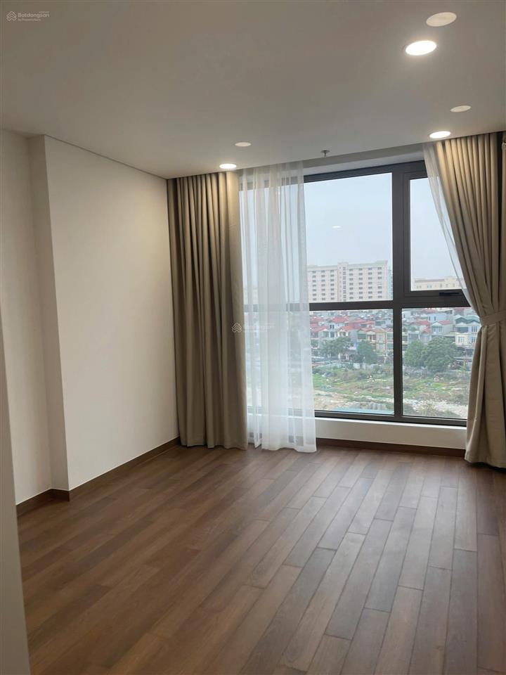 Chị tôi cần bán căn 2n2vs,bc đông nam 77m giá5.7 tỷ và căn 3n3vs,120m giá7.5 tỷ tại khai sơn city