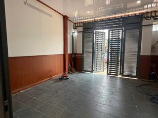 Nhà đẹp ngay chợ đầu mối hóc môn sổ nở hậu hẻm xe tải thông