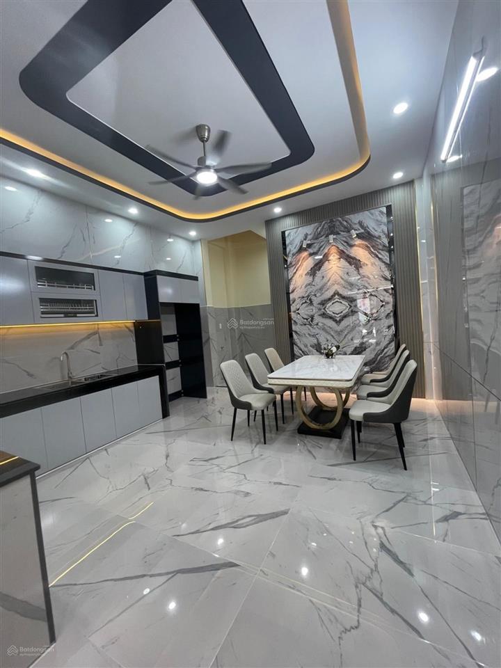Mặt tiền hẻm kinh doanh 10m chỉ 50m ra lê thị hà thông tô ký