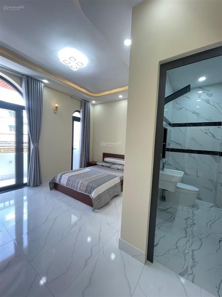 Mặt tiền hẻm kinh doanh 10m chỉ 50m ra lê thị hà thông tô ký