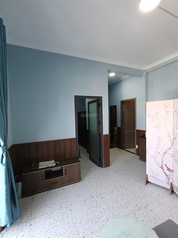 Toà chdv căn góc  5 tầng ngay nguyễn ảnh thủ  117m²  ngang 12m có thang máy, dòng tiền sẵn