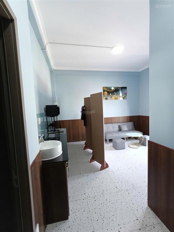 Toà chdv căn góc  5 tầng ngay nguyễn ảnh thủ  117m²  ngang 12m có thang máy, dòng tiền sẵn