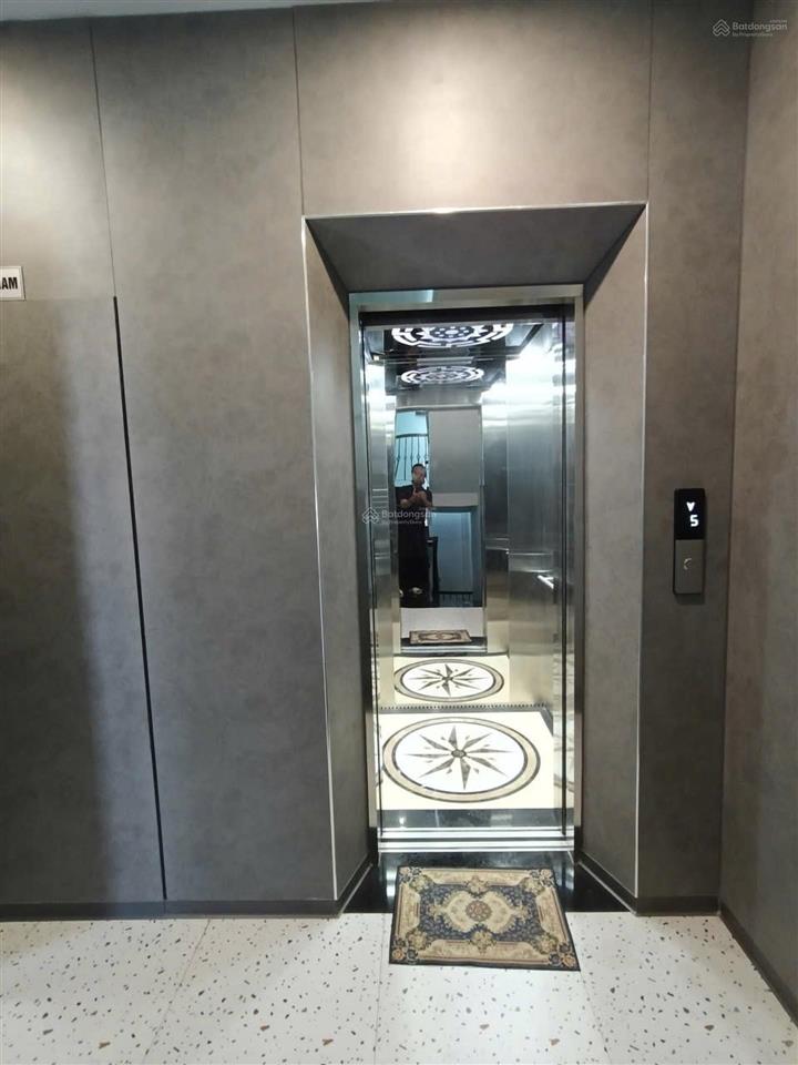 Toà chdv căn góc  5 tầng ngay nguyễn ảnh thủ  117m²  ngang 12m có thang máy, dòng tiền sẵn