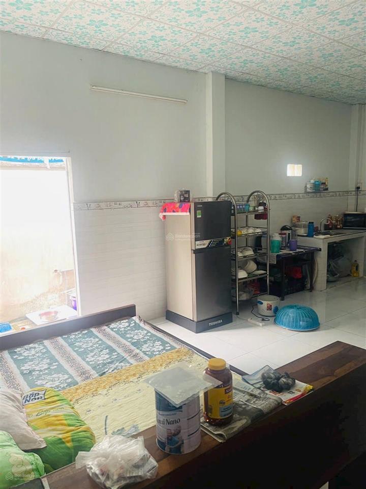 Nhà diện tích lớn lô góc chủ tự xây kiên cố trung tâm trung chánh