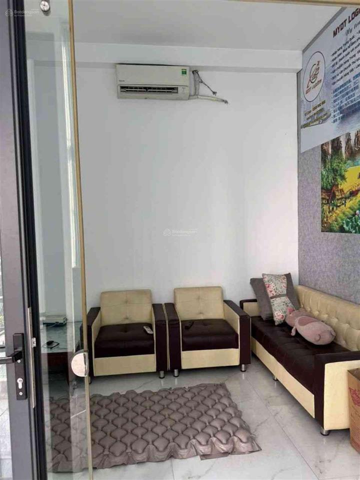Mặt tiền kinh doanh 2 mặt tiền thoáng đẹp đang cho thuê 10 tr/tháng