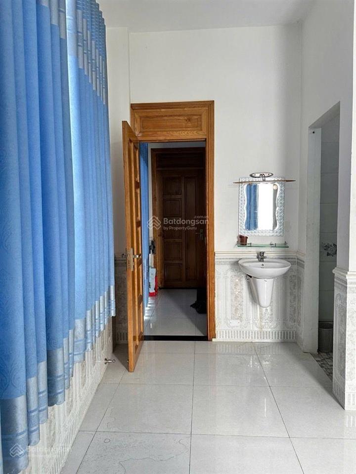 Nhà 5 tầng lâm thị hố lô góc hẻm xe tải tránh kinh doanh tốt