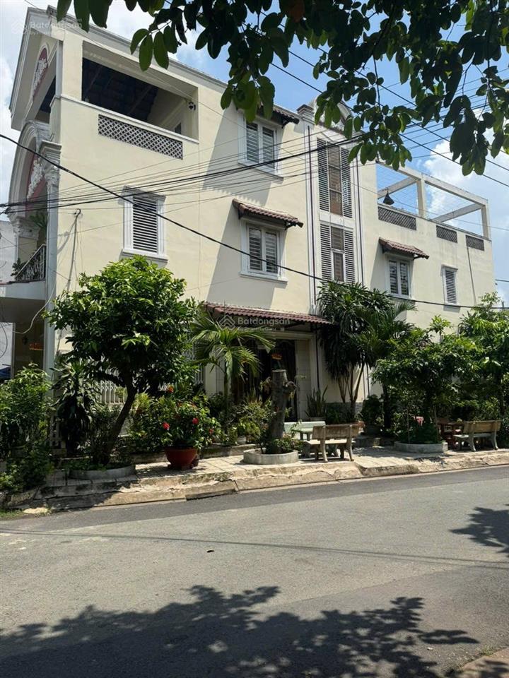 Lô góc 2 mặt tiền  123m  ngay tân xuân giáp tô ký