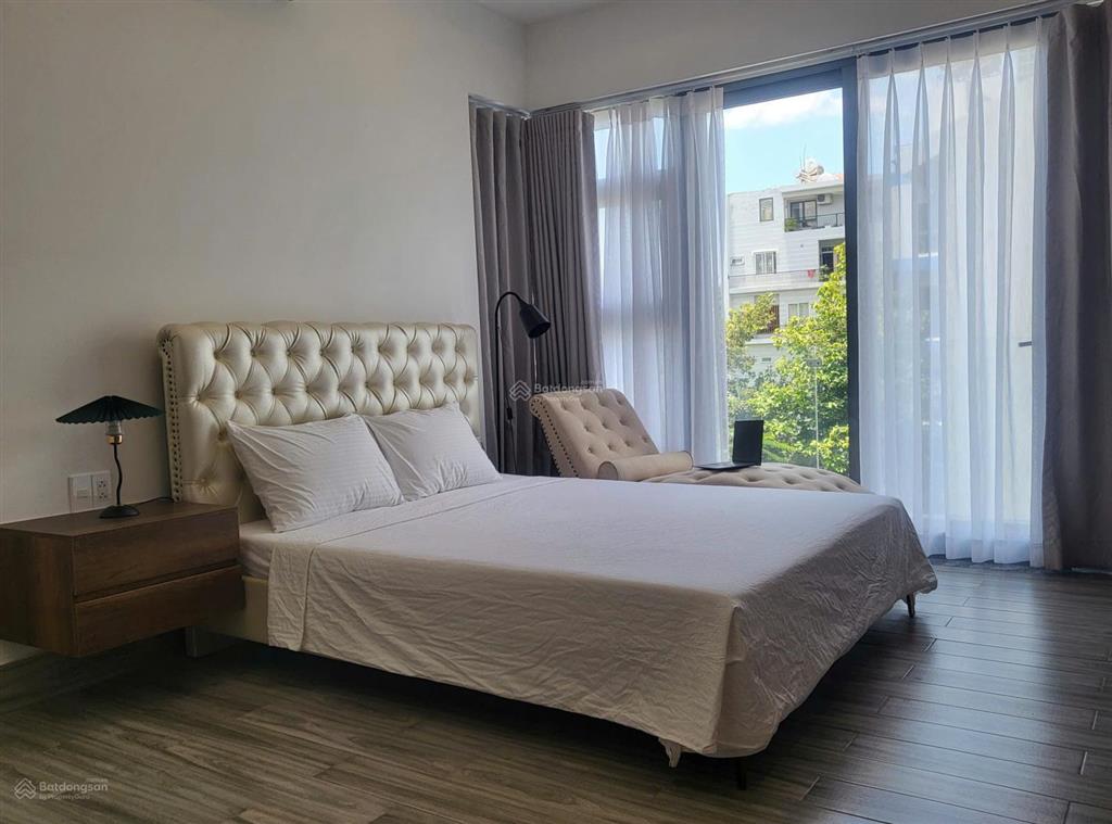 Studio 35m2 vibe tối giản có bồn tắm nhiều ánh sáng ở quận 2 510p vào q1