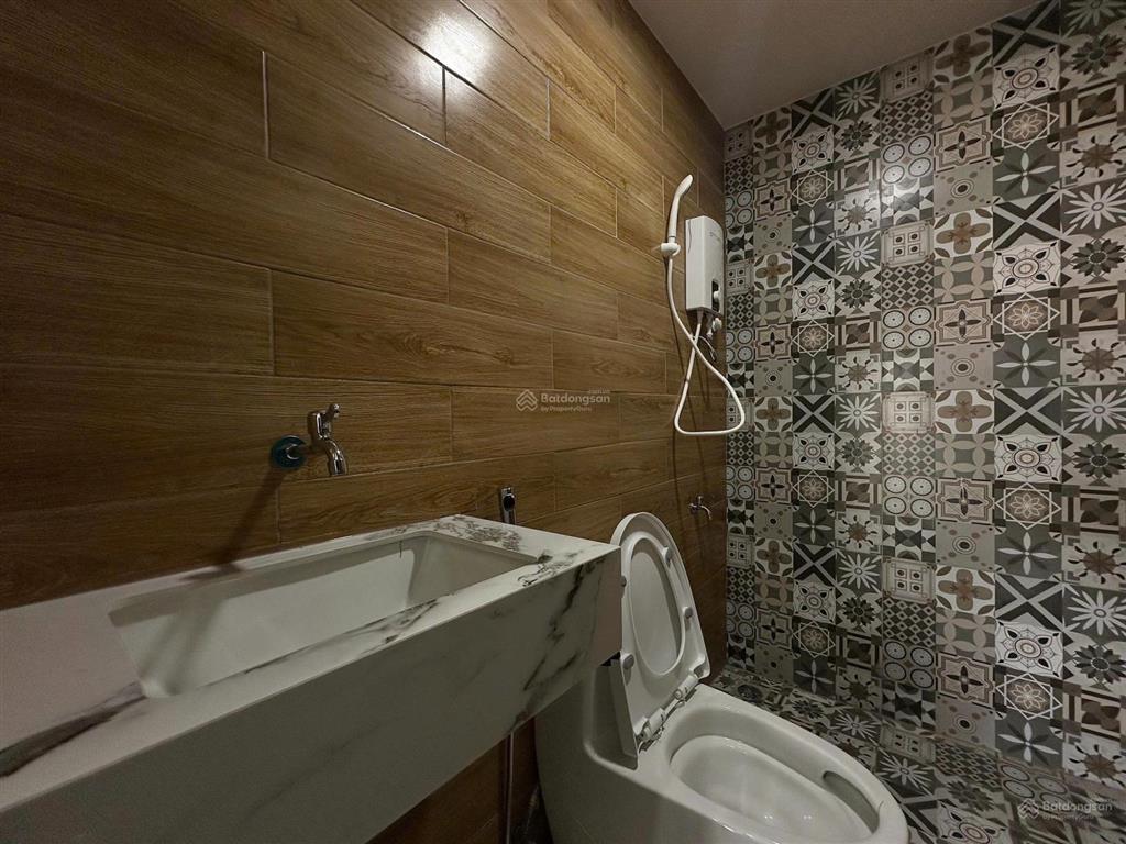 Cho thuê studio 35m2  ban công  view thoáng  full nội thất  gần cầu sài gòn