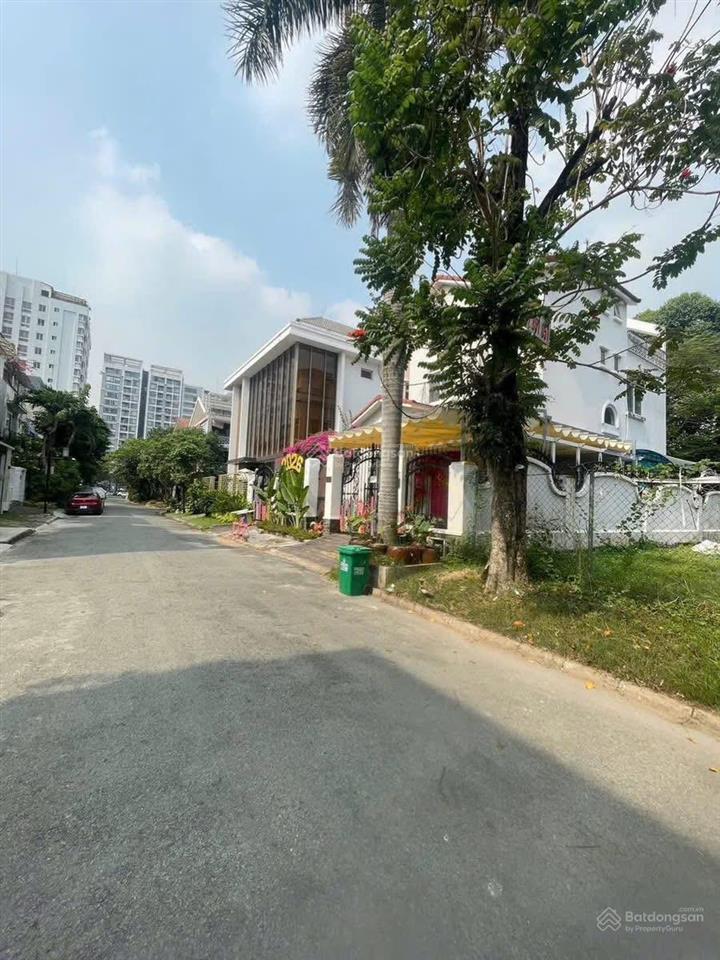 Lô đất biệt thự đơn lập 14x18m mặt sau view công viên khu nam thông  phú mỹ hưng