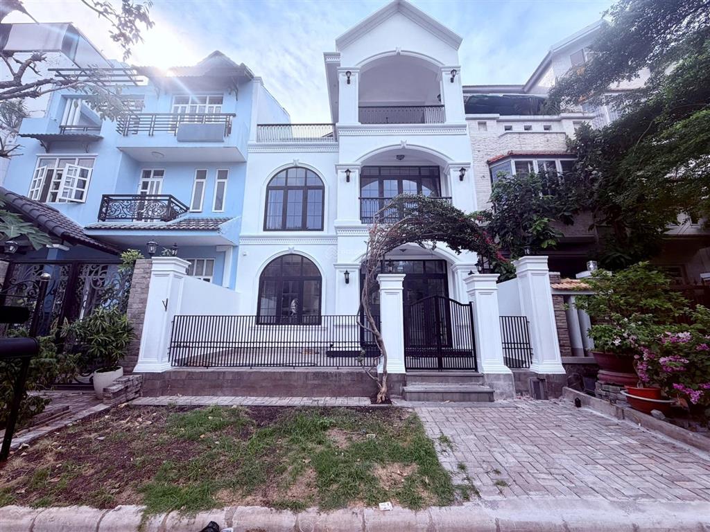 [cam kết thông tin chuẩn] chủ thiện chí bánbiệt thự nam đô 2 mặt tiền đường số 19, phú mỹ hưng