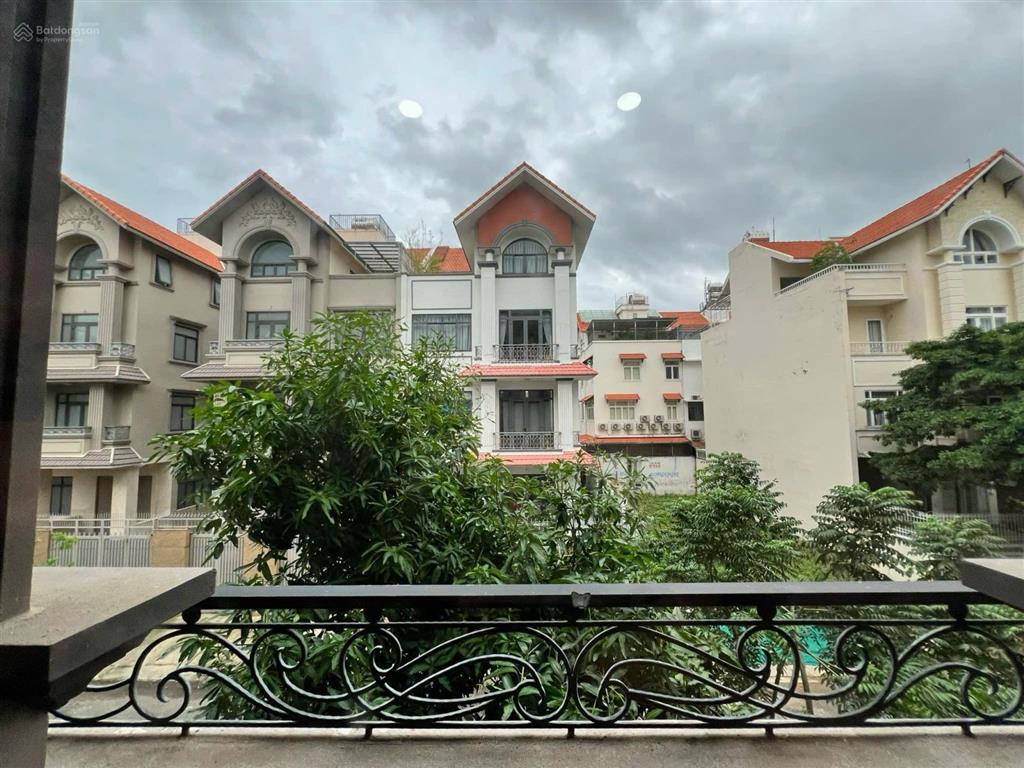 Cho thuê biệt thự kdc him lam  tân hưng  q7