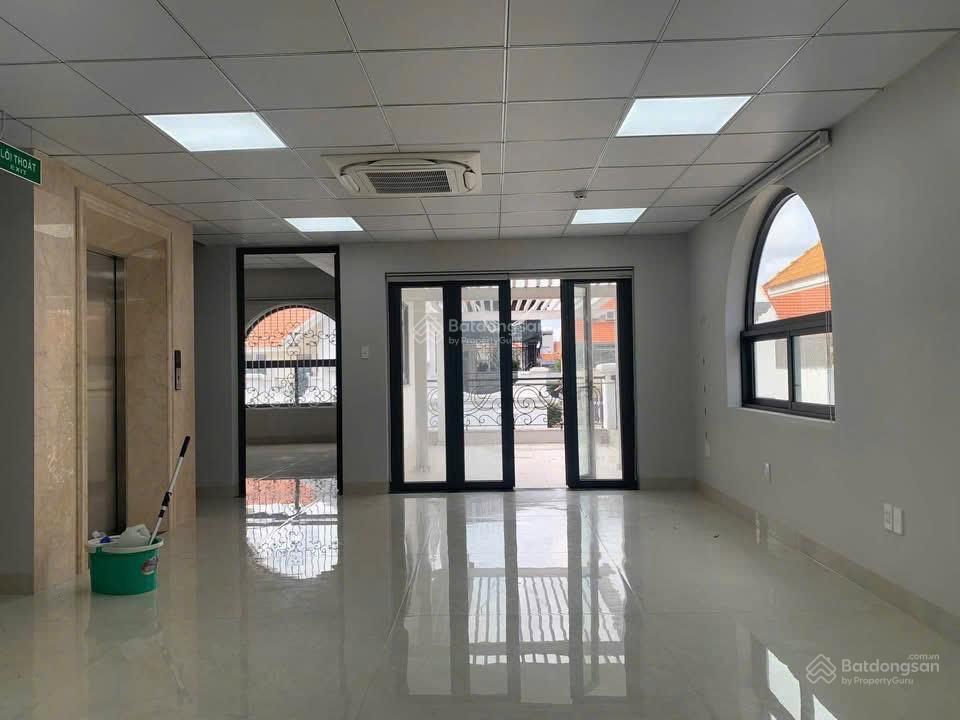 Cho thuê biệt thự kdc him lam  tân hưng  q7
