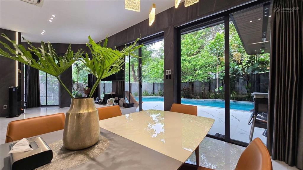 Biệt thự đẹp sân vườn hồ bơi khu compound hưng thái  phú mỹ hưng