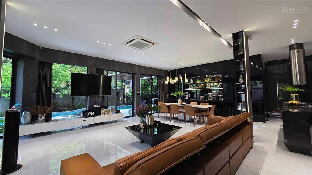 Biệt thự đẹp sân vườn hồ bơi khu compound hưng thái  phú mỹ hưng