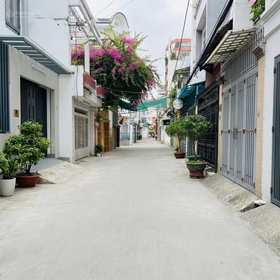 Bán nhà đẹp hxh bạch đằng, 4x18, 4 tầng hiện đại, shr