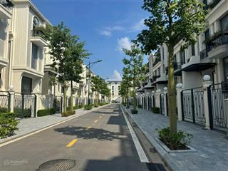 Biệt thự khu p ciputra đang là công trình có thiết kế đẹp nhất ở ciputra. chuẩn bị đưa vào sử dụng