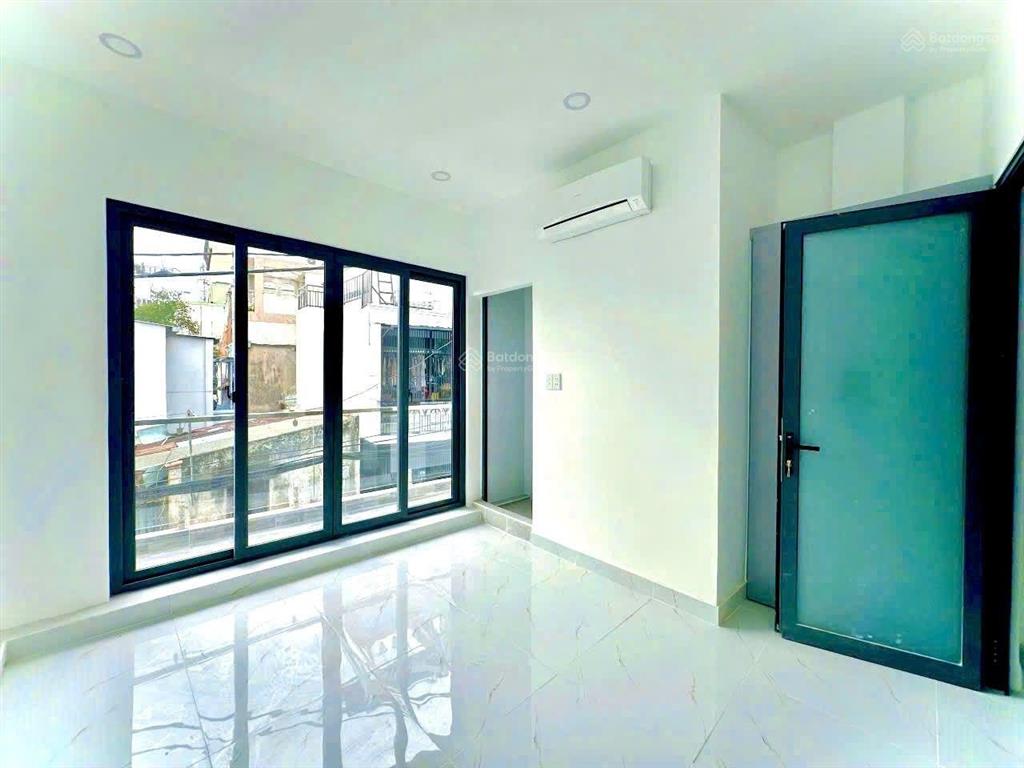 Mặt tiền kinh doanh  ngay chợ gò vấp  giá 4.5 tỷ  3pn