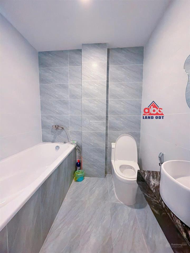 Bán căn khách sạn siêu vip có dòng tiền cho thuê ổn định