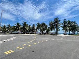 Cần bán đất 2 mặt tiền trung tâm quận sơn trà. với vị trí vàng 2 mặt tiền 10m5 và 7m5 thông biển