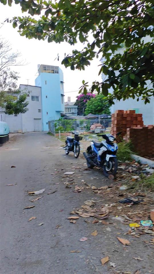 Cần bán gấp lô đất gần bến xe q8 xã phong phú, bình chánh giá 1 tỷ 390 triệu/ 84m2 thổ
