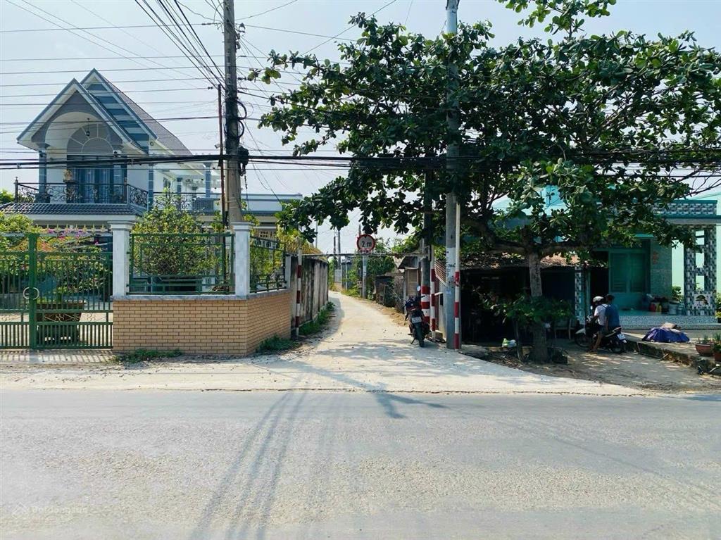 Chủ gửi lô đất vườn diện tích 500m2 giá chỉ 900 triệu gần trạm y tế xã mỹ lộc, long an