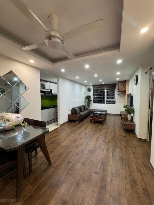 Cắt lỗ! Chính chủ bán Căn hộ 2PN, 1WC tại D17/ Khu đô thị Đặng Xá 2, giá 3,25 tỷ, 65m2, thông thủy 60,2 m2. sdt 09876676
