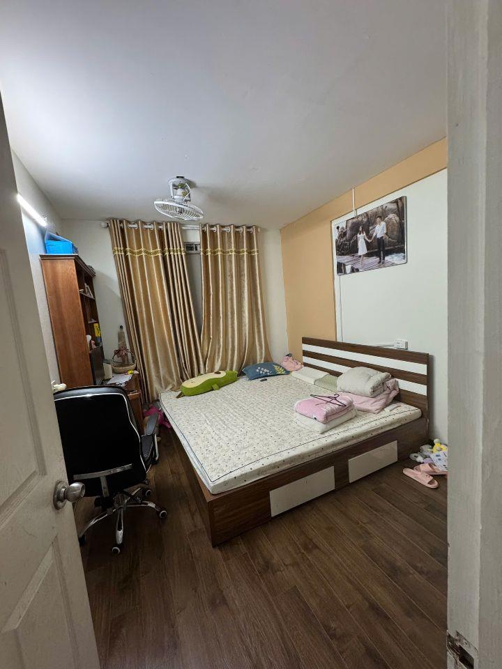Cắt lỗ! Chính chủ bán Căn hộ 2PN, 1WC tại D17/ Khu đô thị Đặng Xá 2, giá 3,25 tỷ, 65m2, thông thủy 60,2 m2. sdt 09876676