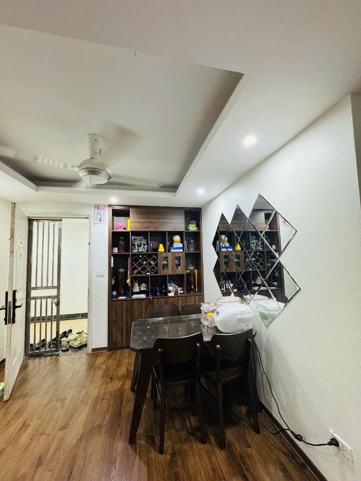 Cắt lỗ! Chính chủ bán Căn hộ 2PN, 1WC tại D17/ Khu đô thị Đặng Xá 2, giá 3,25 tỷ, 65m2, thông thủy 60,2 m2. sdt 09876676