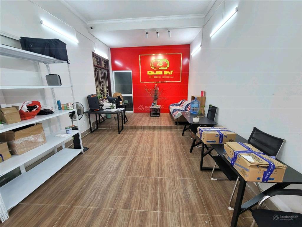 Cho thuê văn phòng đẹp xuất sắc tại tam trinh, 6 triệu vnd, 50m²