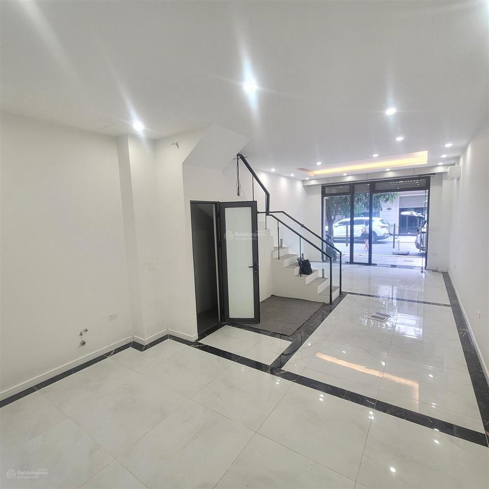 Chính chủ cho thuê nhà 5 tầng hoàn thiện tầng 1 tại vinhomes ocean park 2 hưng yên