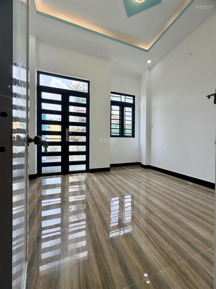 Căn góc lương văn can q8  ngang 3.8m  hẻm 4m  3pn  chỉ 3 tỷ880  shr hoàn công chuẩn